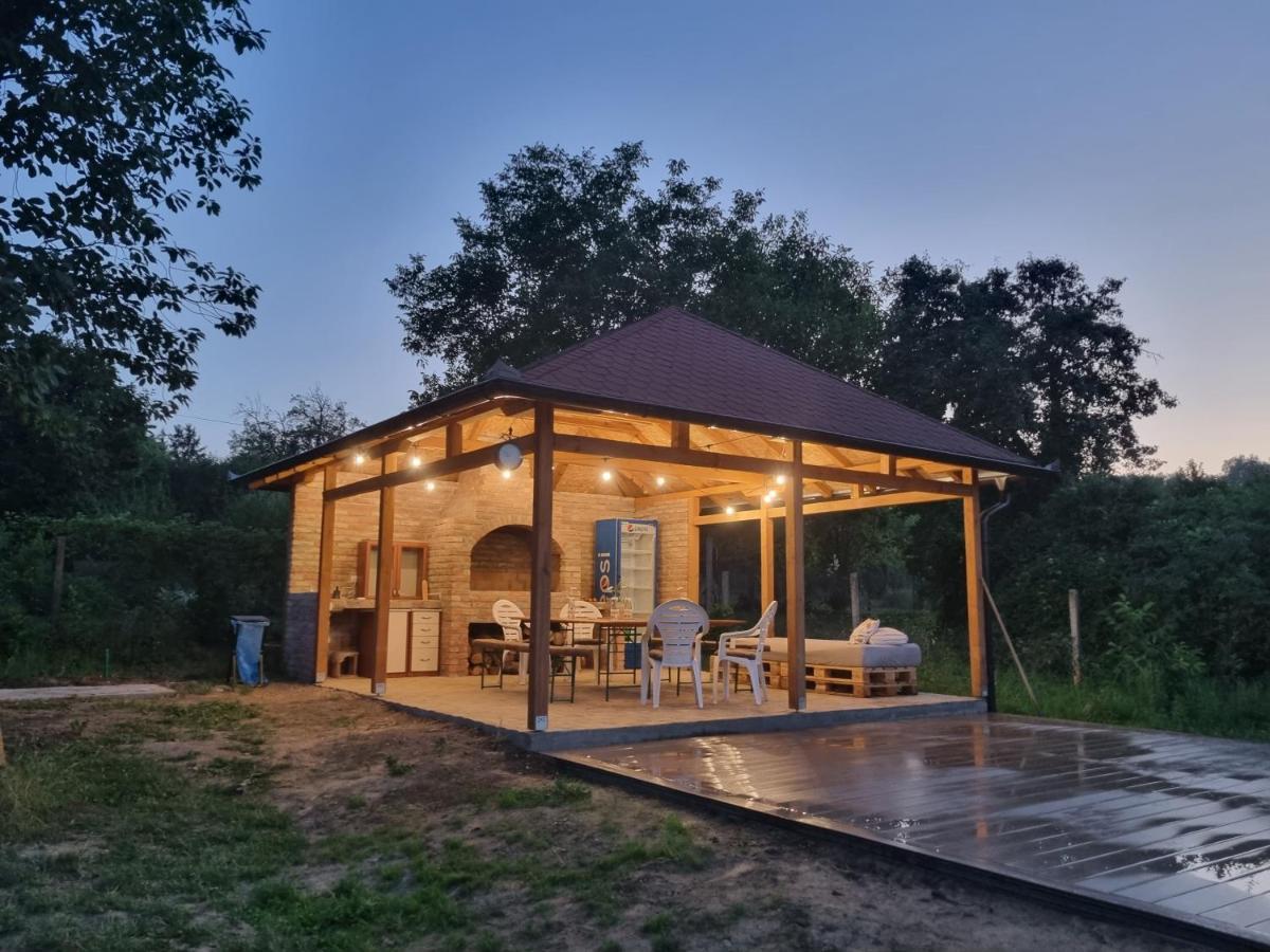 Hoopovo House Fruska Gora Villa Irig Bagian luar foto